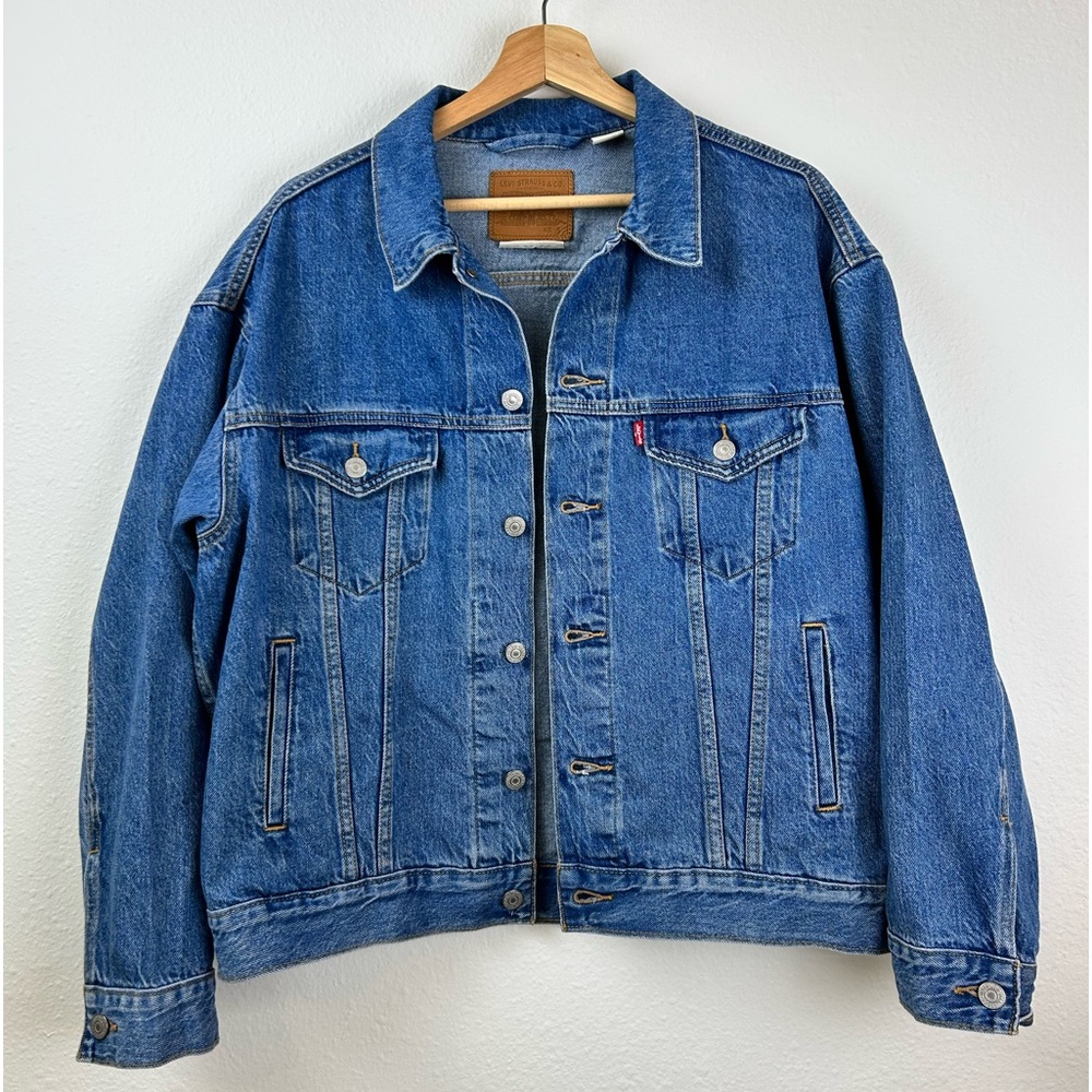 Levi’s Type III Denim Jacket. Woman’s Small. Never worn.